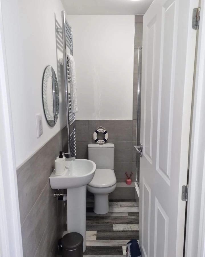 Sea Air At The Bay Filey, Sleeps 4, 2 Dogs Welcome For Free Too * Filey
