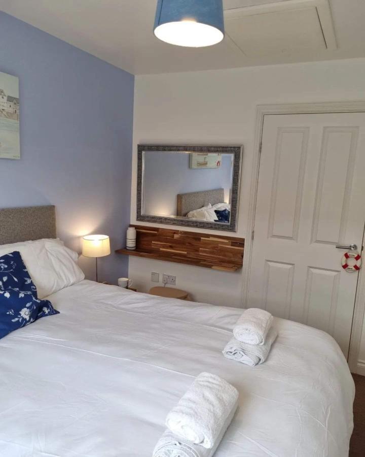 Sea Air At The Bay Filey, Sleeps 4, 2 Dogs Welcome For Free Too *